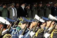 iranarmykhameneiparadertr2tttj198x132_198_05